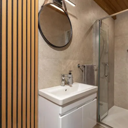 Propuh By Interhome * Fuzine